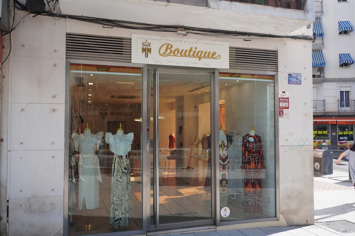 Fachada de MM Boutique Woman en Plaza Las Pasaderas, Villanueva de la Serena